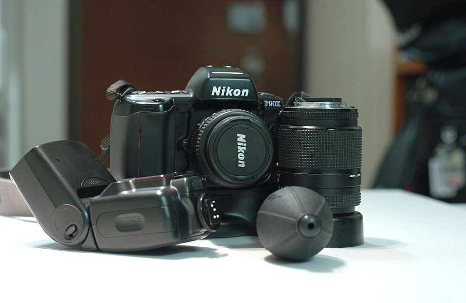 華為手機宣傳照用單反代替內置的石英晶振要道出真相了 華為手機宣傳照用單反代替內置的石英晶振要道出真相了